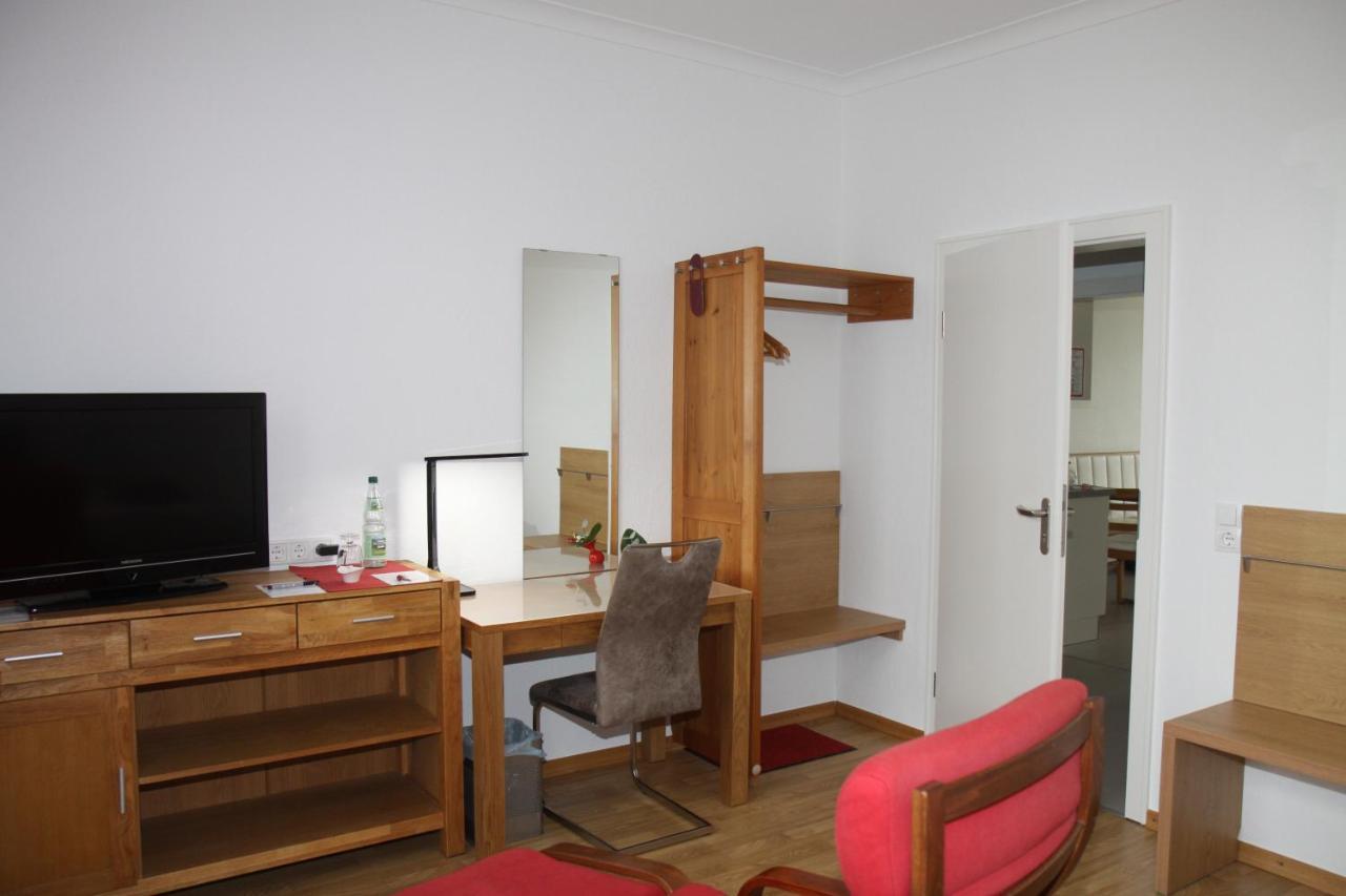Famos Schlafen Hotel Warburg Luaran gambar